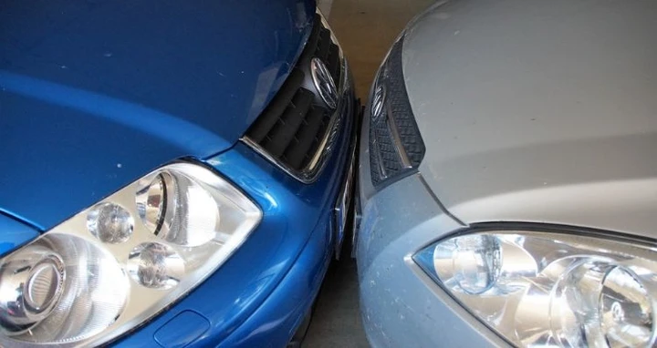 Sensori di parcheggio per auto