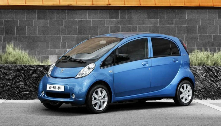 Peugeot iOn
