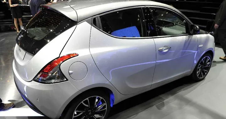 Lancia Ypsilon 5 porte al Salone di Ginevra 2011