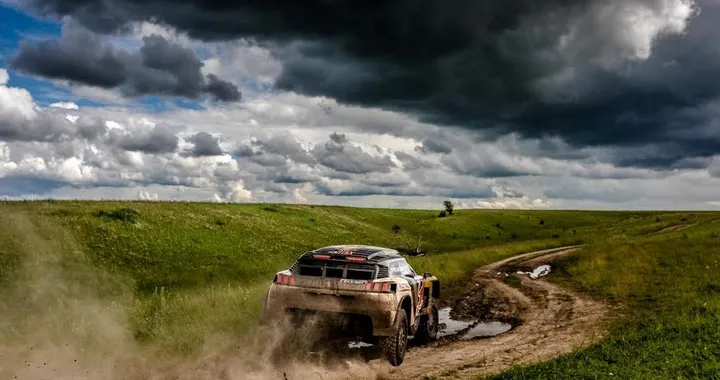 Peugeot 3008DKR Maxi: prima vittoria al Silk Way Rally