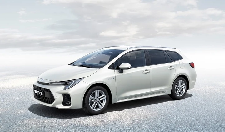 Suzuki Swace: caratteristiche, dotazioni e motore ibrido