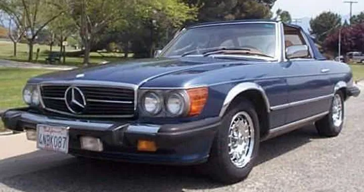 Su eBay la Mercedes SL che fu di Bono
