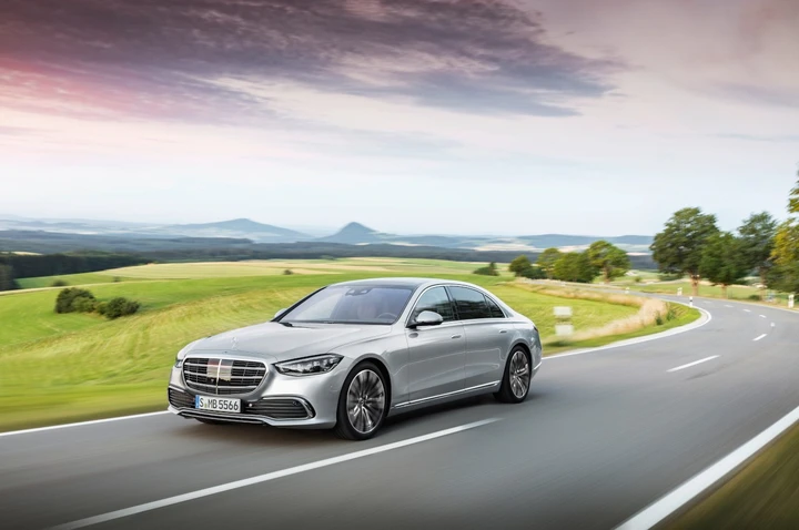 Mercedes Classe S 2021: allestimenti, motori e prezzi