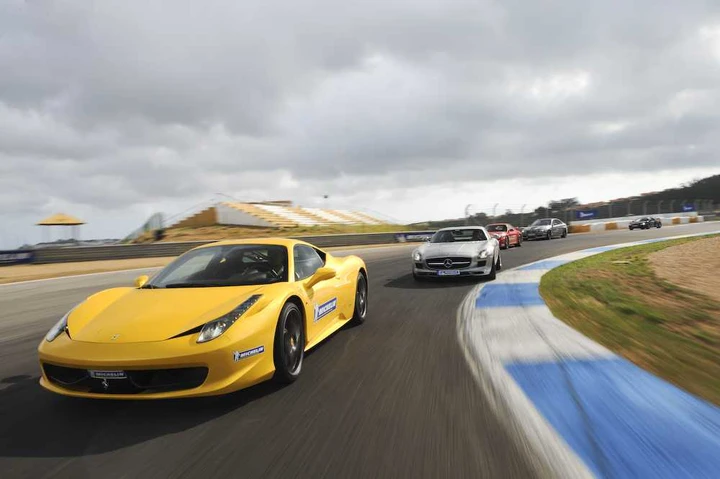Michelin Pilot Performance Days: 20.000 cavalli in pista