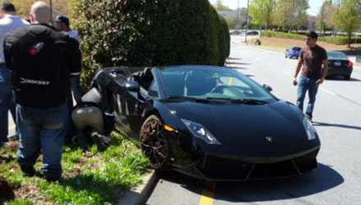 Come distruggere una Lamborghini a 30 km/h