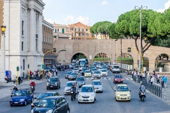 Viabilità: a Roma il primato quale città più caotica