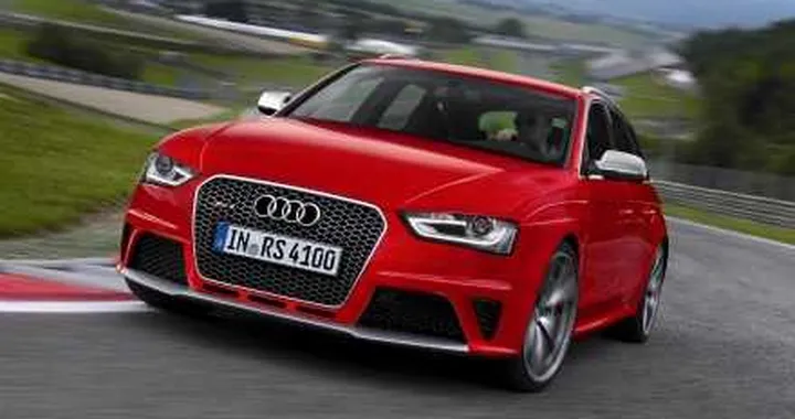 Audi RS 4 Avant: prezzo da 78.500 euro