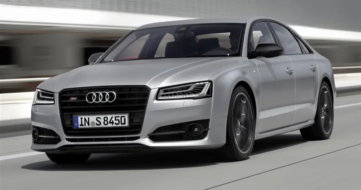 Nuova Audi S8 Plus