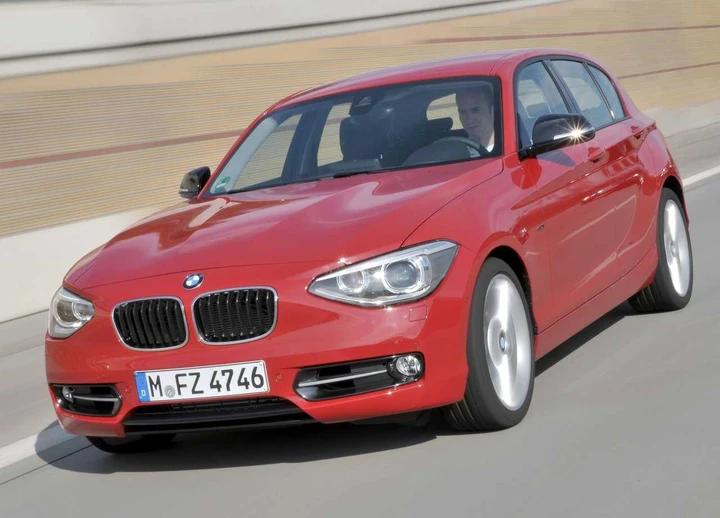 Bmw Serie 1 Sport Line Model Year  2012