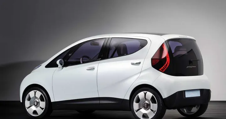 L'auto elettrica Bolloré sarà prodotta in Italia