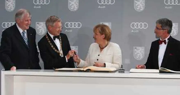 Anche la Merkel al centenario Audi