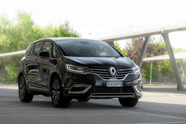 Renault Espace 2.0 Blue dCi Initiale Paris: la prova su strada