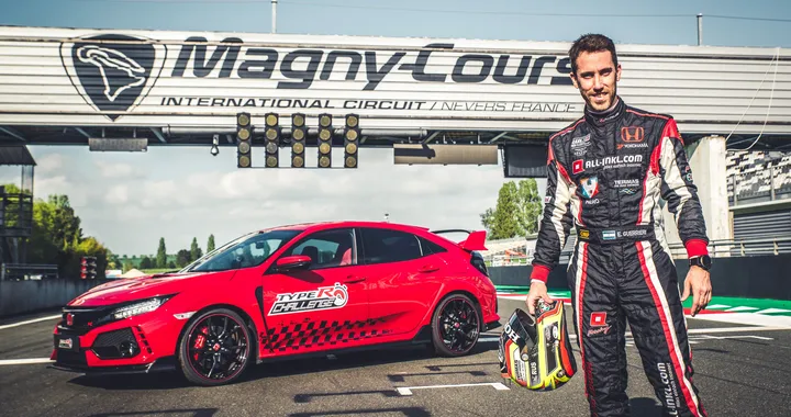 Honda Civic Type R: record a Magny-Cours