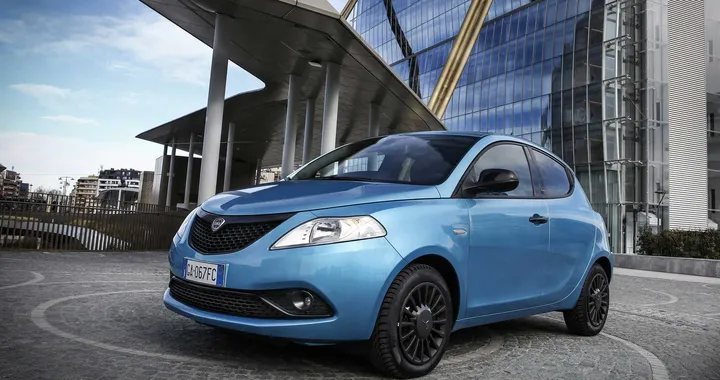 lancia-ypsilon-hybrid