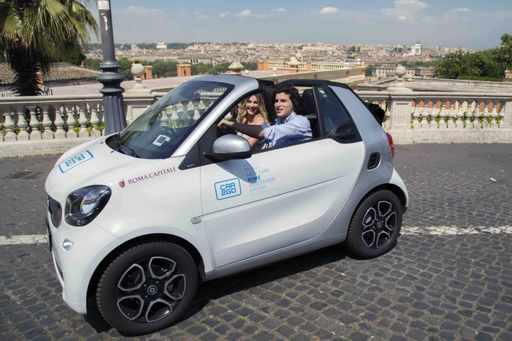 Car2go si prepara all’estate romana con una flotta di 20 fortwo cabrio
