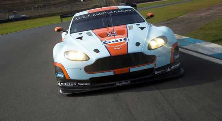 Aston Martin: in vendita un V8 Vantage GTE e una DBR 1-2