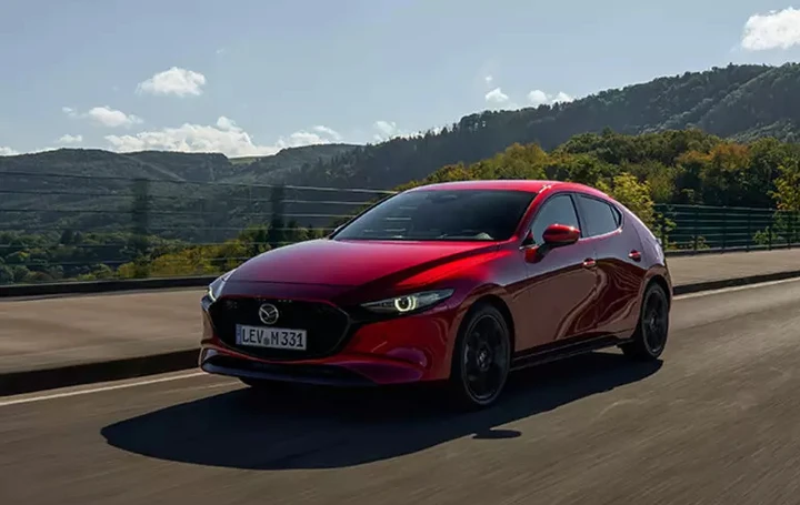 Mazda3 MY2027: più sicurezza, nuova Homura Plus e dotazione ampliata