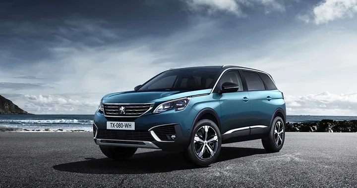 Nuova Peugeot 5008, il SUV diventa più grande