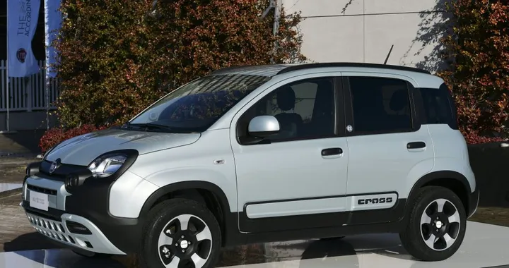 Che impatto avranno i dazi USA sul costo delle auto in Italia? Rincari di 3.000 euro