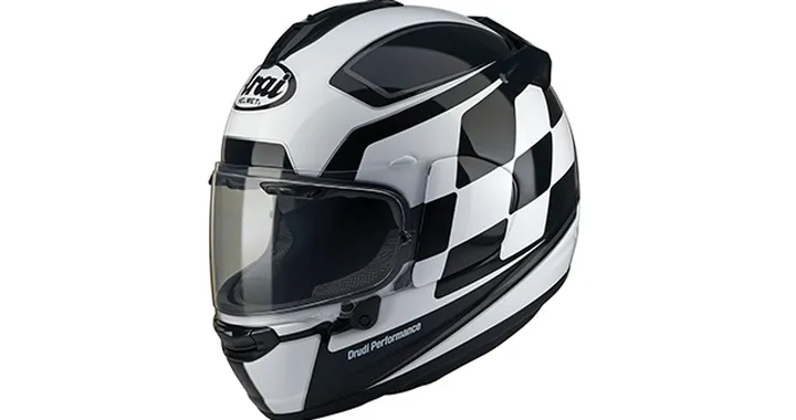 Arai: arriva il nuovo casco sportivo Chaser-X