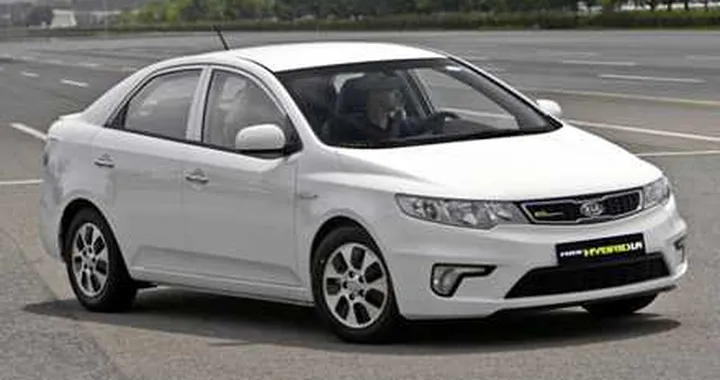 Kia Forte LPI Hybrid: ibrida ma a GPL