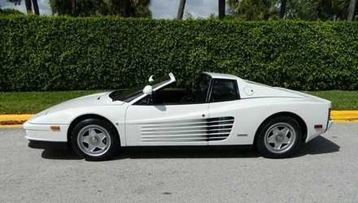 Ferrari Testarossa Targa: esemplare unico in vendita