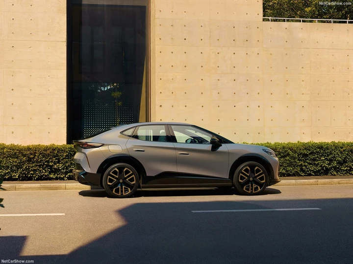 Volkswagen ID. UNYX: l'e-SUV Coupé che strizza l'occhio al mercato dei giovani cinesi