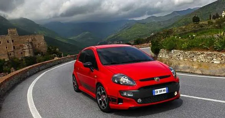 Abarth Punto Evo, divertente... su misura