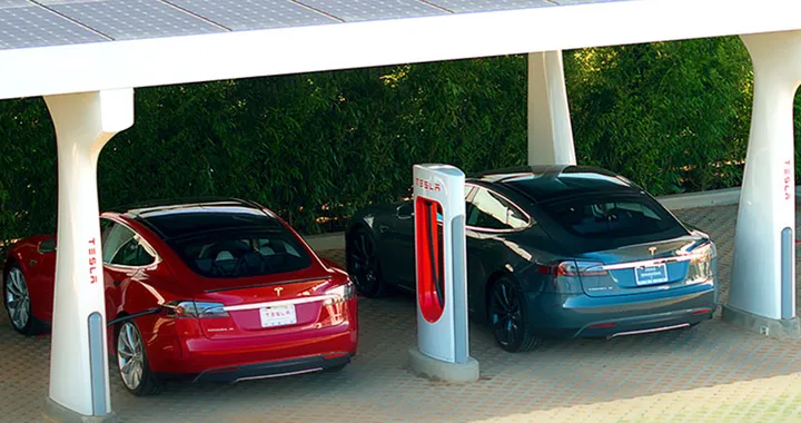 Auto elettriche: punti di ricarica in ogni edificio entro il 2019?