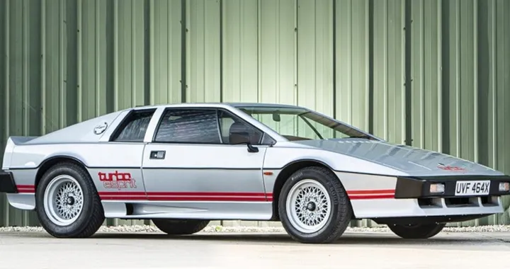 Auto storiche: in vendita la Lotus Esprit Turbo che fu di Colin Chapman