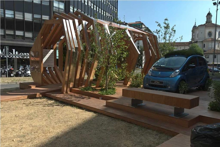 Peugeot iOn e l’orto per Milano