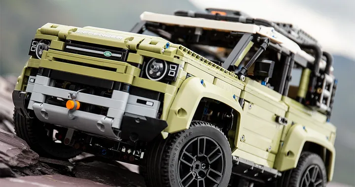 Nuova Land Rover Defender: c'è anche il modellino Lego