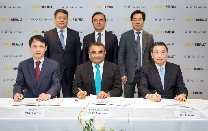 Renault: un accordo per accelerare la produzione in Cina