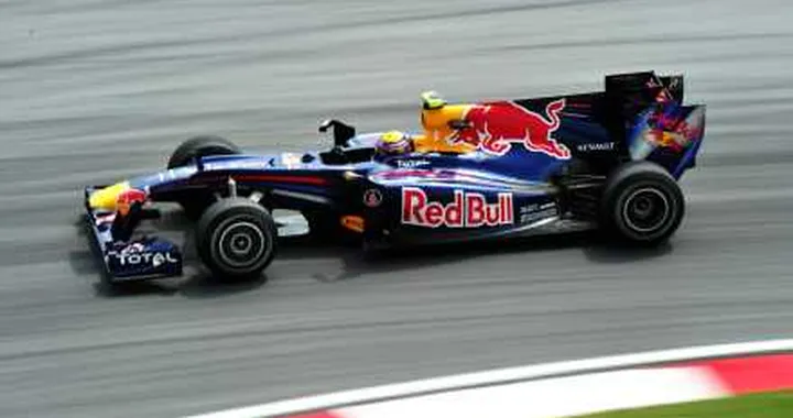 La Red Bull F1 di Webber sfreccerà a Napoli