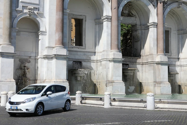 Sulle strade del gusto con Nissan Note