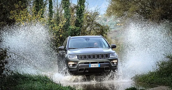 Jeep Compass Trailhawk: la prova su strada