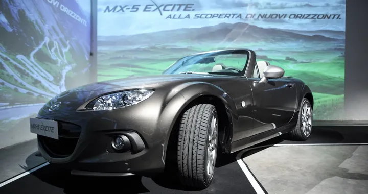 Mazda MX-5 Excite: prezzo da 25.950 euro