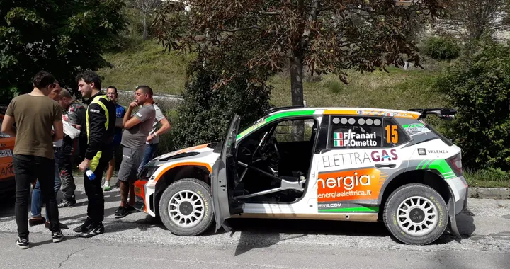 Nido dell'Aquila, Consani vola in alto!