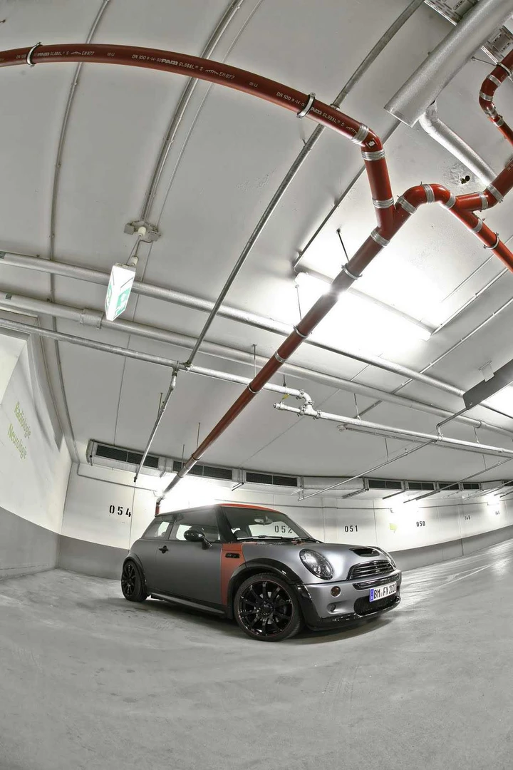 MINI Cooper S R53 targata CoverEFX
