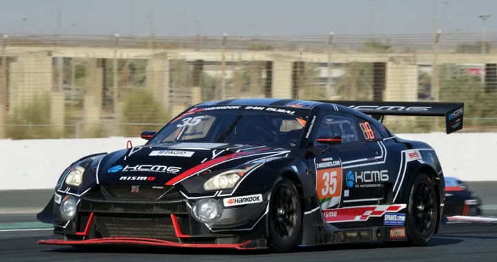 Motori in pista alla 24 Ore di Dubai con Andrea Gagliardini su Nissan