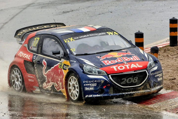 Rallycross, Peugeot 208 WRX: le immagini ufficiali