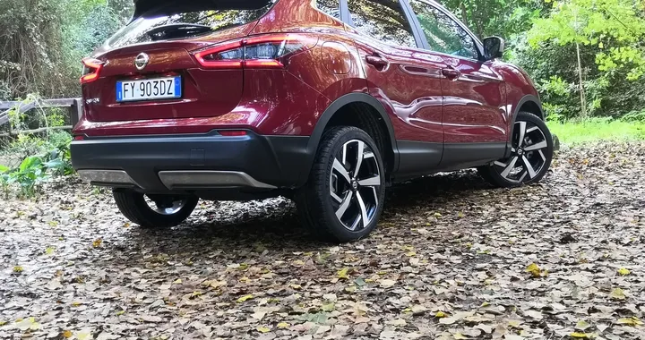 Nissan Qashqai 1.7 dCi 150 4WD CVT Tekna: la prova su strada