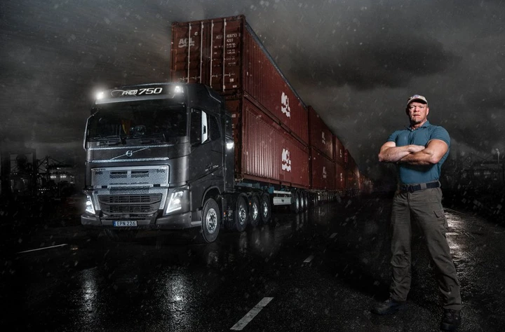 Un traino da record per Volvo Trucks: 750 tonnellate!