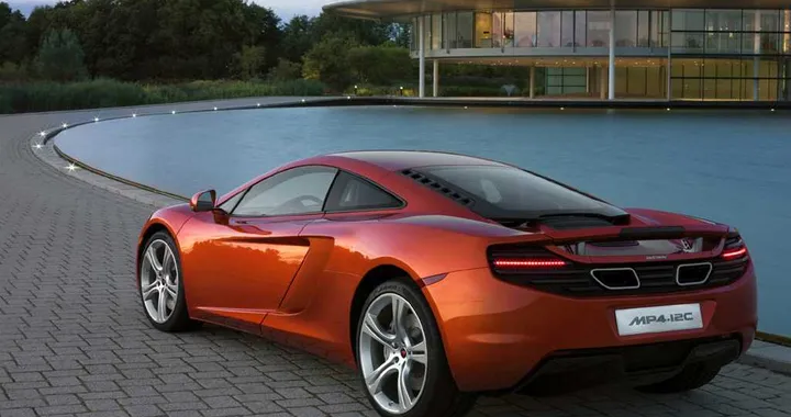 McLaren MP4-12C: in Italia da 201.000 euro