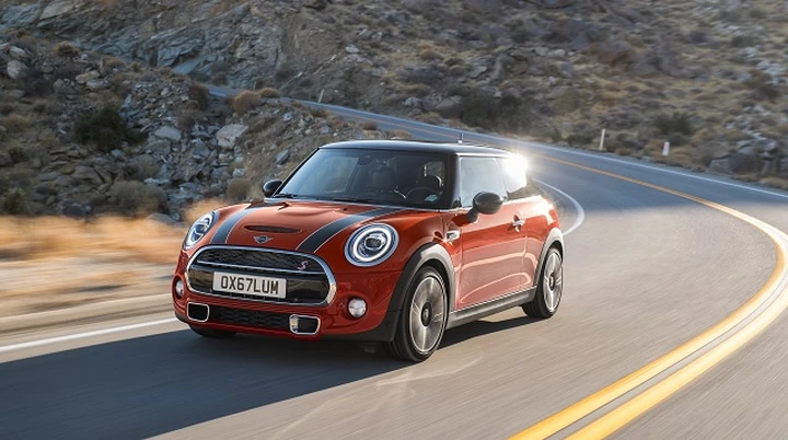 Mini: aggiornamenti tecnici per i modelli a benzina