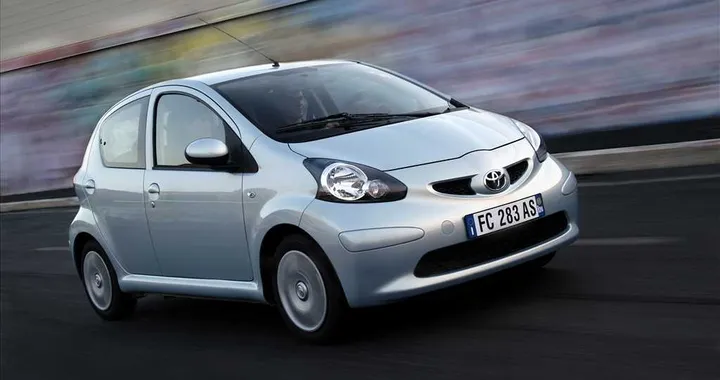 TOYOTA Aygo