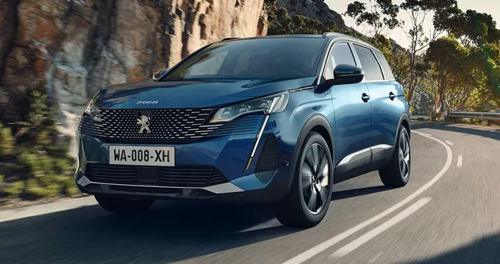 Peugeot 5008 restyling 2021: dettagli di stile e tanta tecnologia
