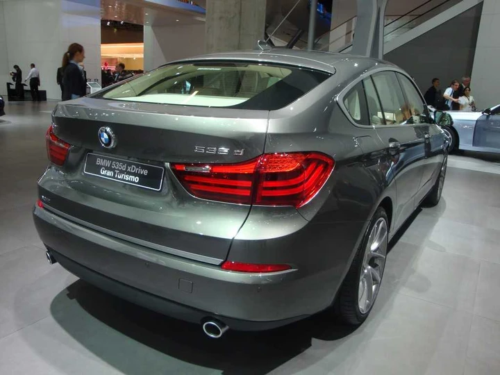 BMW Serie 5 GT restyling al Salone di Francoforte 2013