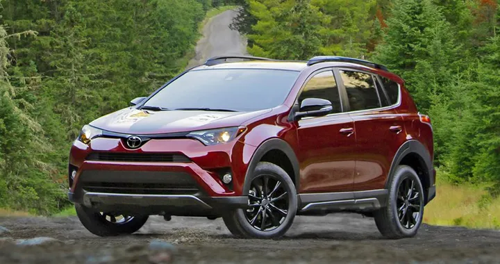 Toyota RAV4 Adventure, per gli amanti dell'off-road