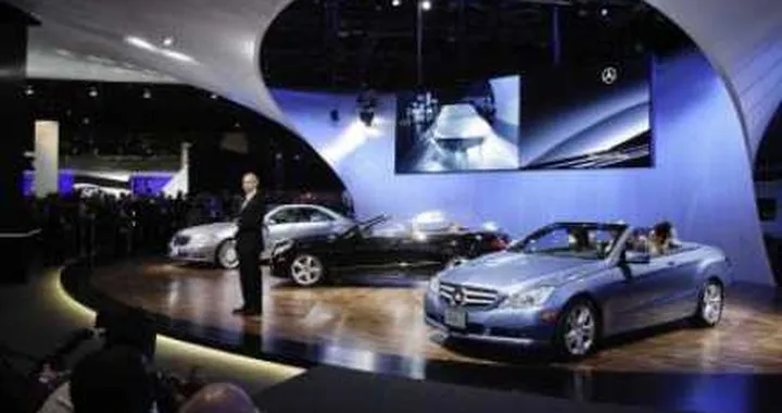 Mercedes a Detroit: dalla E cabrio alla SLS AMG
